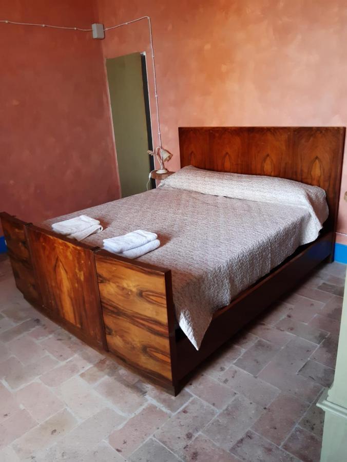 Palazzo Tuemi Apartment Castelplanio Luaran gambar